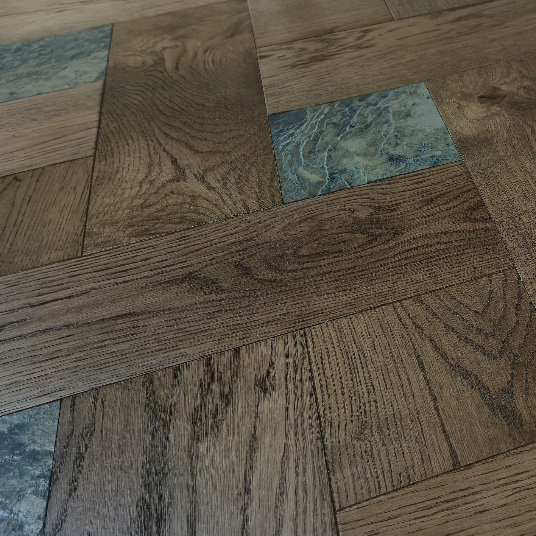 Chateau Oak & Stone Parquet Pattern